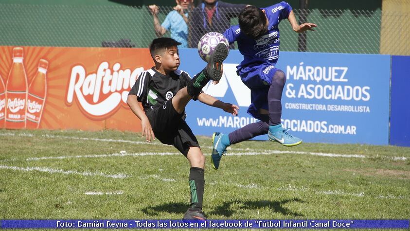 Los chicos regalaron muchos goles en el Día de la Madre.