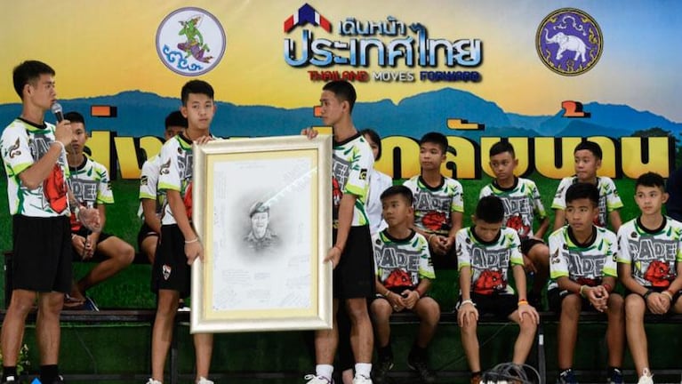Los chicos rescatados en Tailandia contaron cómo sobrevivieron en la cueva