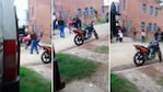 Los chicos salieron corriendo cuando vieron la pelea en la escuela de González Catán.