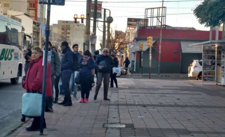 Los choferes levantaron el paro de colectivos