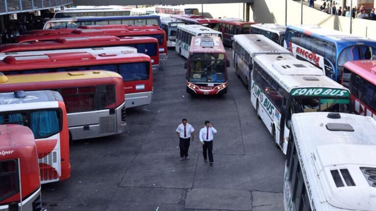 Los choferes reclaman el sueldo completo de marzo.