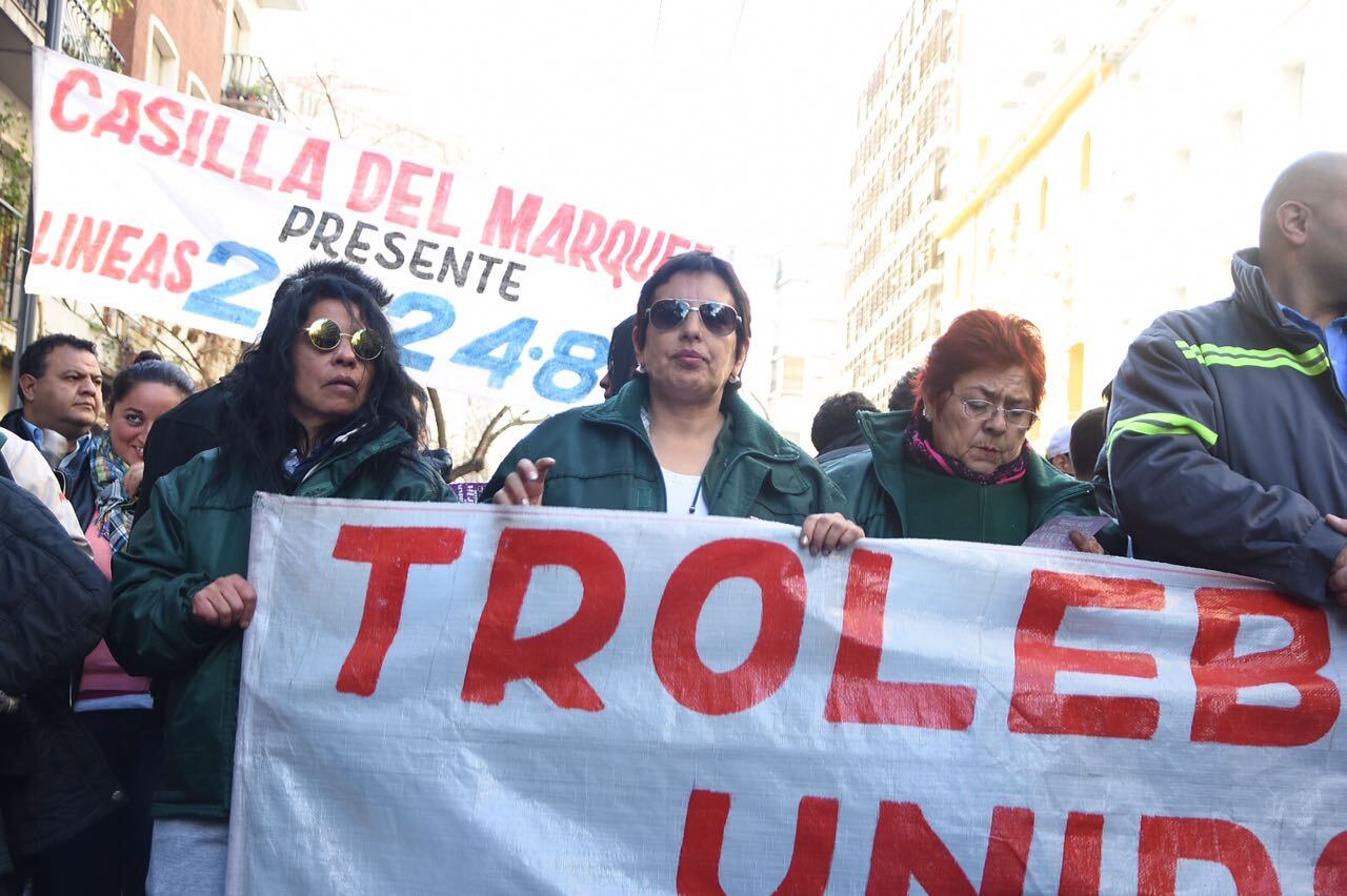 Los choferes se movilizaron por el centro de Córdoba. Foto: Lucio Casalla / ElDoce.tv.