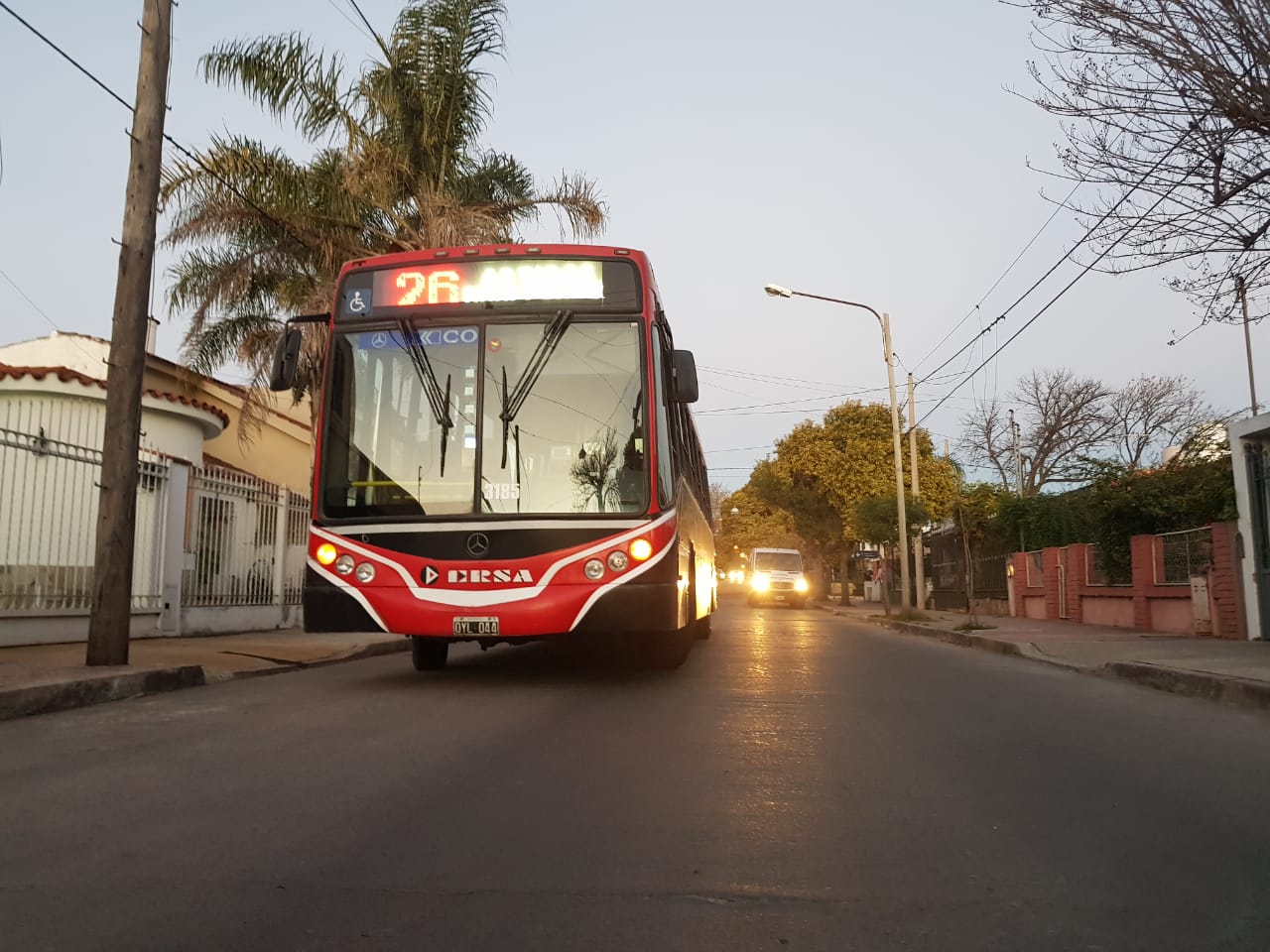 Los choferes se pusieron en alerta para defender a su compañero despedido.