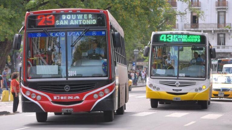 Los colectivos circulan con normalidad.
