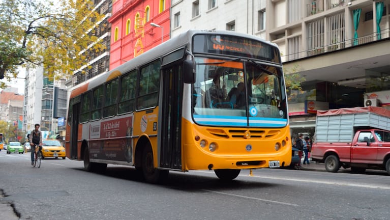 Los colectivos urbanos dejarán de circular esta noche.