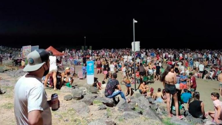 Los comercios cercanos a las playas de Miramar no podrán vender alcohol.