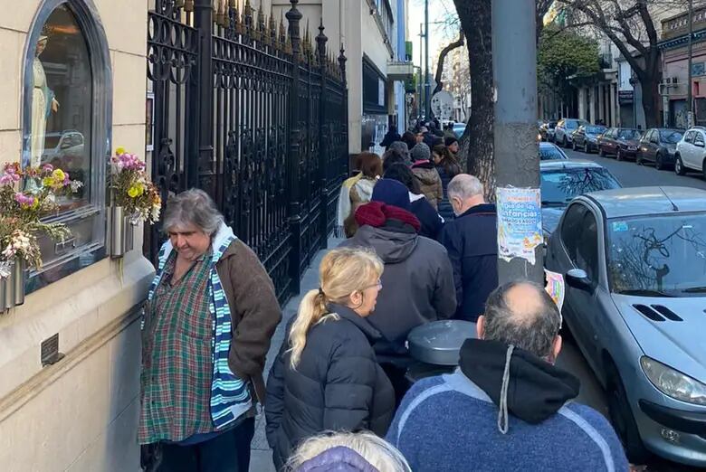 Los comicios en Capital Federal cerrarán a las 19:30 horas.