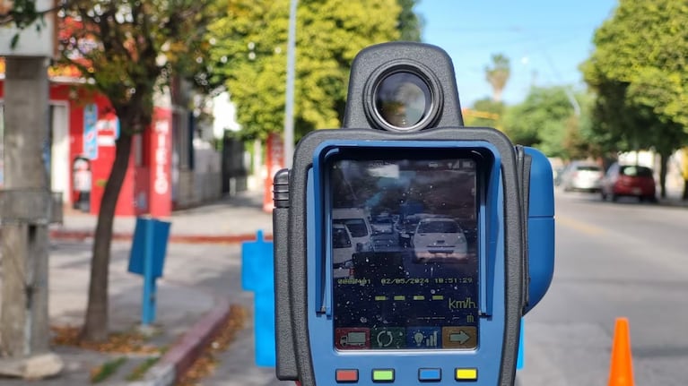 Los controles se inauguraron en agosto de 2025.