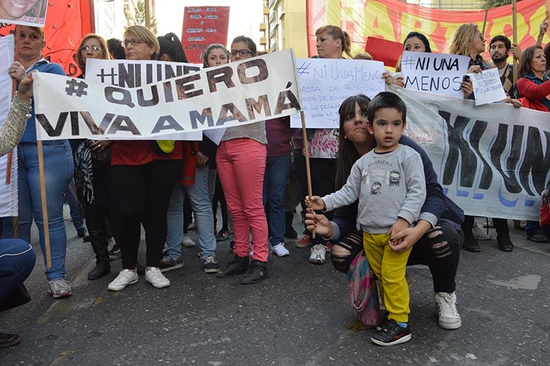 Los cordobeses marcharon por el #NiUnaMenos. Foto: El Doce TV.