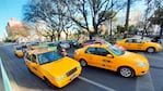 Los cordobeses salieron en taxis y remises por el paro de colectivos. Foto: Pablo Olivarez/El Doce.