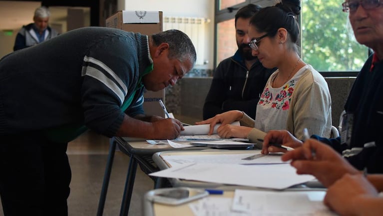 Los cordobeses votaron por los candidatos a diputados. Foto: Lucio Casalla / ElDoce.tv