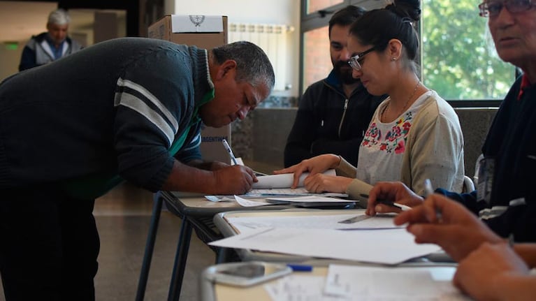 Los cordobeses votaron por los candidatos a diputados. Foto: Lucio Casalla / ElDoce.tv
