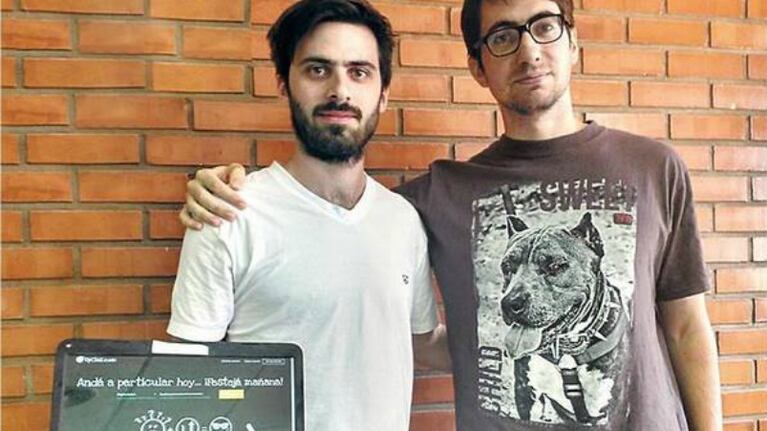 Los creadores del portal UpClaz.