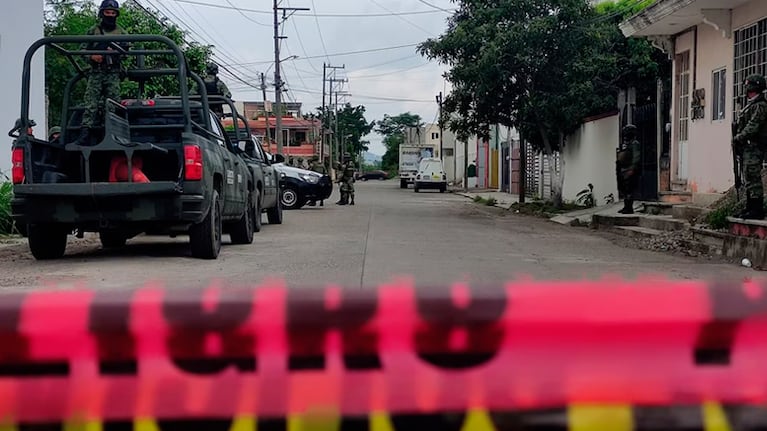 Los cuerpos fueron encontrados en dos viviendas. Foto: EPA-EFE.