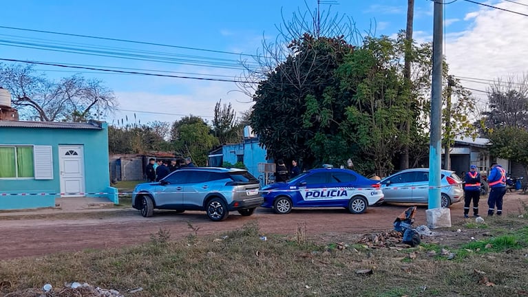 Los cuerpos fueron encontrados en la cocina de la vivienda.