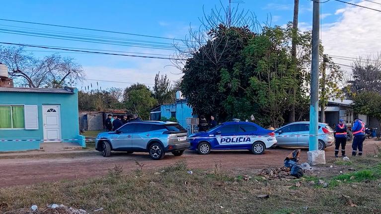 Los cuerpos fueron encontrados en la cocina de la vivienda.