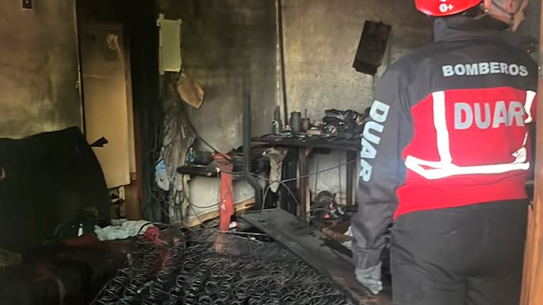 Los daños tras el incendio en la vivienda.