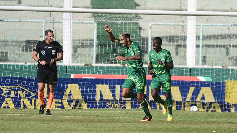 Los de Junín se llevaron los tres puntos de Córdoba. Foto: Lucio Casalla / ElDoce.tv.