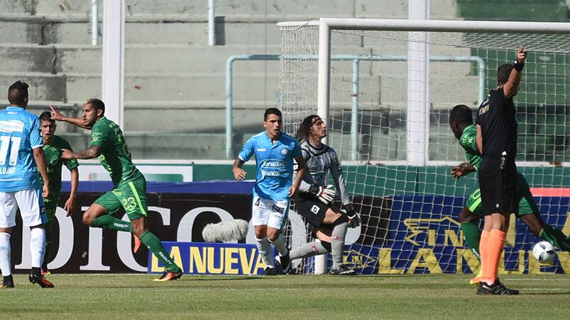 Los de Junín se llevaron los tres puntos de Córdoba. Foto: Lucio Casalla / ElDoce.tv.