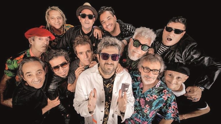 Los Decadentes destacarón el "espíritu festivo" del cuarteto.