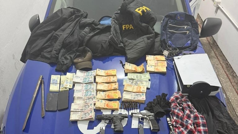 Los delincuentes cayeron tras una violenta persecución policial.