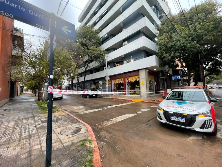 Los delincuentes dispararon y huyeron sin el dinero.