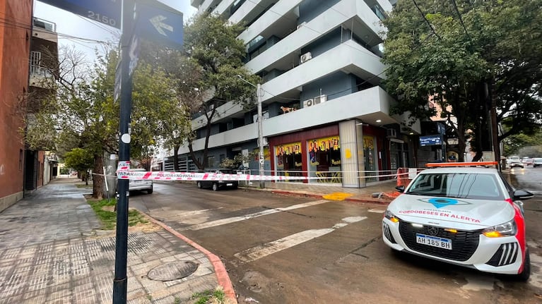 Los delincuentes dispararon y huyeron sin el dinero.