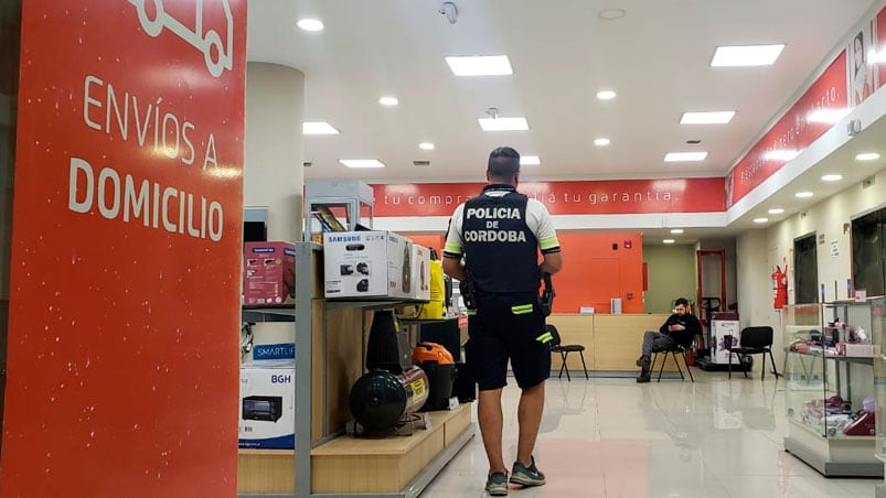 Los delincuentes se llevaron la recaudación del día en una mochila. Foto: ElDoce.tv