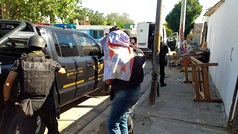 Los detenidos son familiares de los ya arrestados en la cárcel de Cruz del Eje.