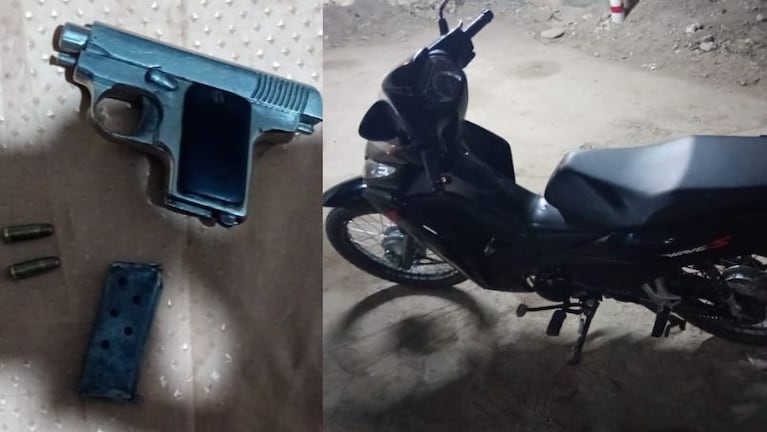 Los detuvieron y les secuestraron un arma y la moto en la que se conducían.