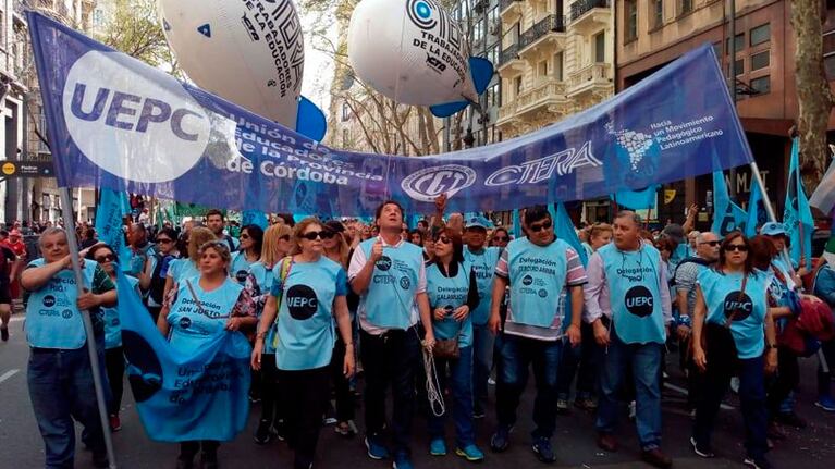 Los docentes marcharán hacia la Legislatura.