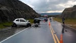 Los dos autos chocaron de frente y terminaron en la banquina sur.