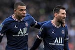Los dos mejores futbolistas de la actualidad comparten camiseta.