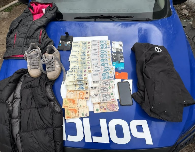 Los elementos que se le secuestraron a los ladrones. (Foto: Policía de Córdoba)