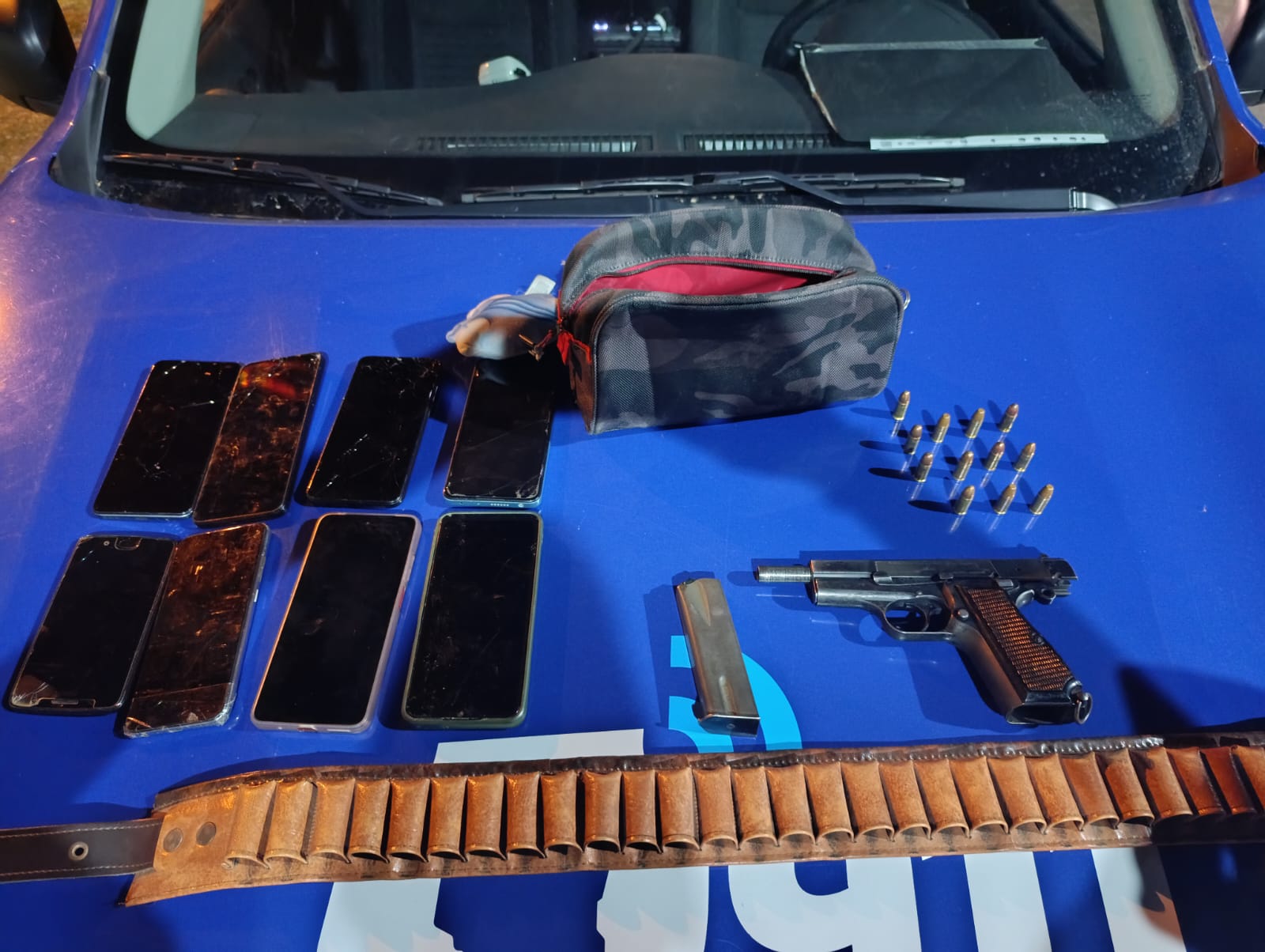 Los elementos secuestrados a los detenidos.