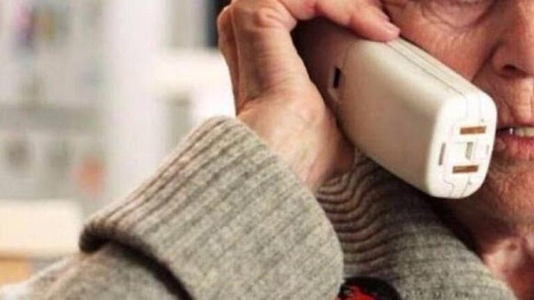 Los estafadores siguen engañando a los abuelos vía telefónica.