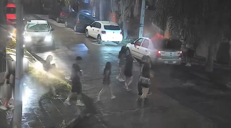 Los estudiantes debieron retirarse del club donde festejaban su UPD.