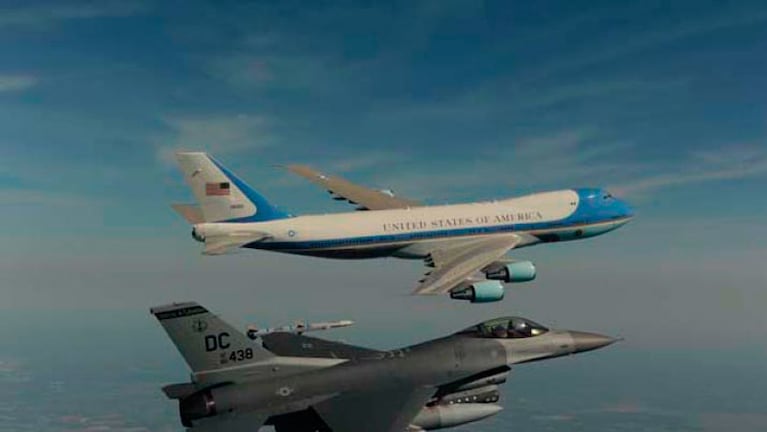 Los F-16 que escolatarán al Air Force One de Obama.