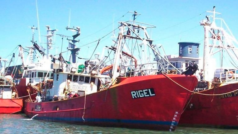 Los familiares de los tripulantes del pesquero Rigel se enteraron de la desaparición en los medio.