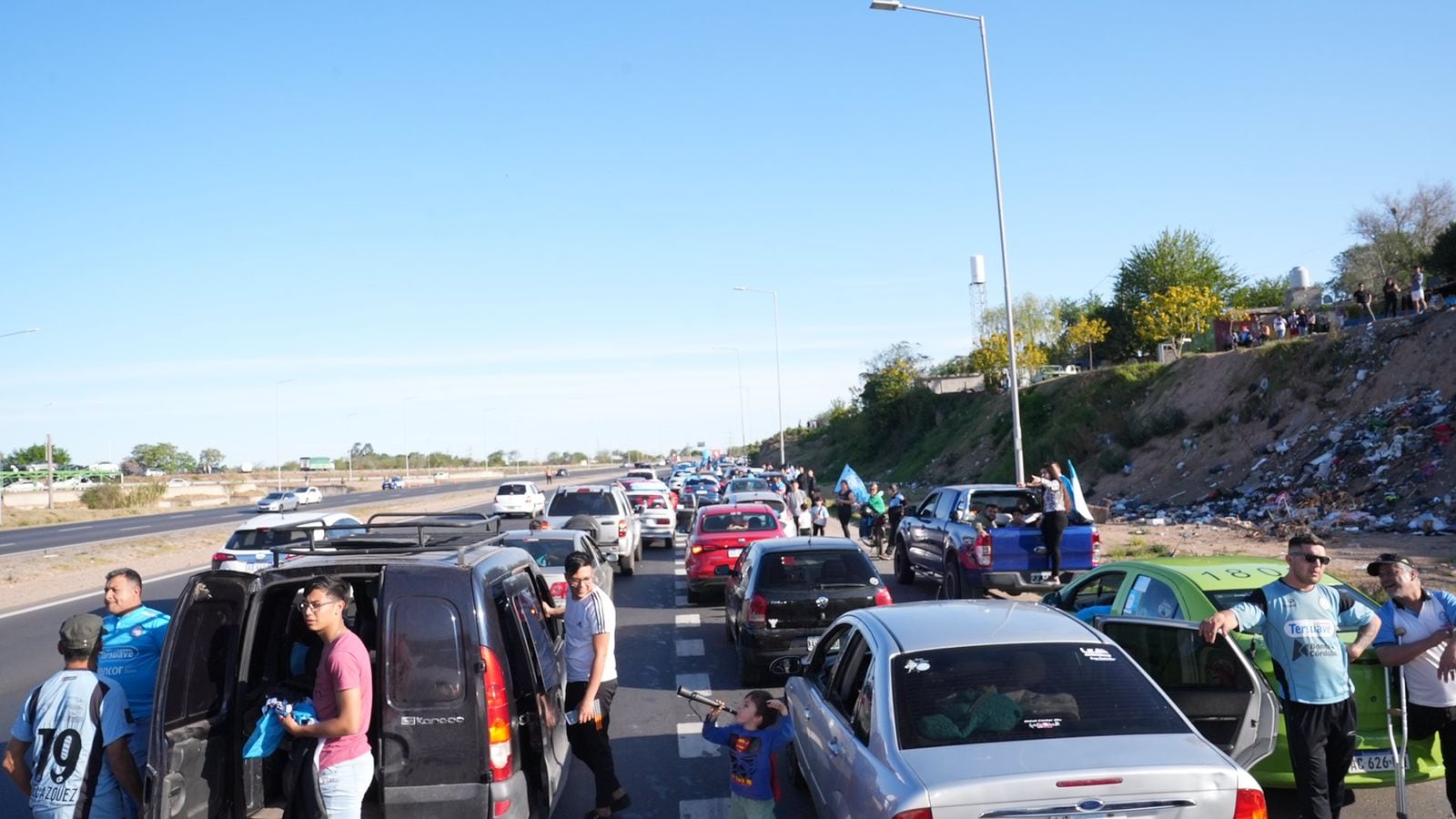 Los festejos del pueblo pirata continuaron en Córdoba. Fotos: Agustín Zaya/ElDoce.