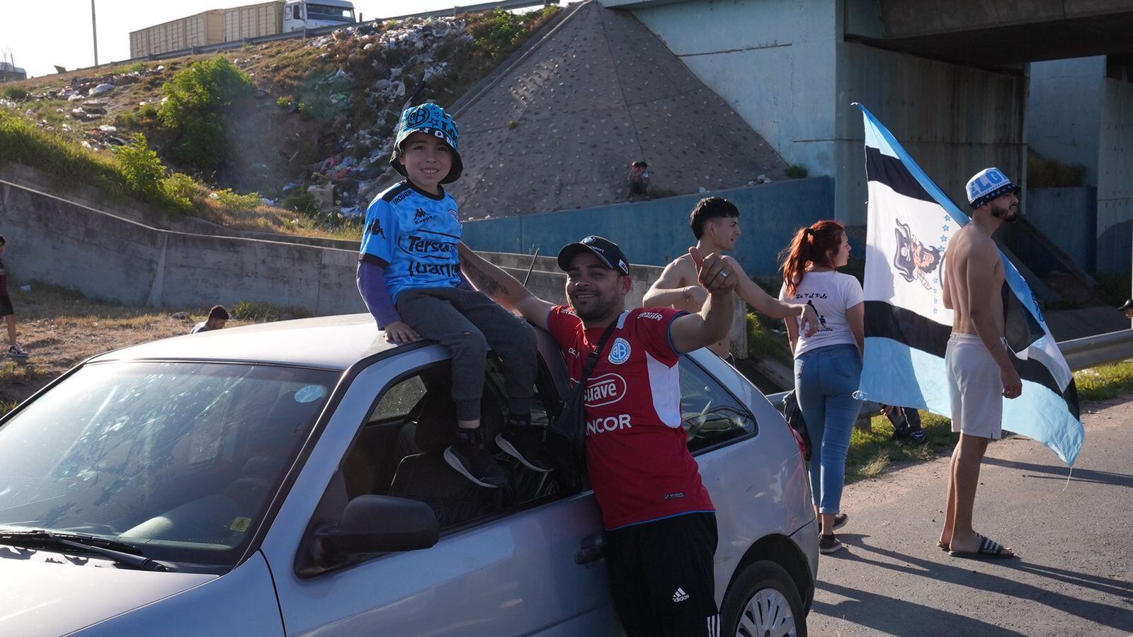 Los festejos del pueblo pirata continuaron en Córdoba. Fotos: Agustín Zaya/ElDoce.