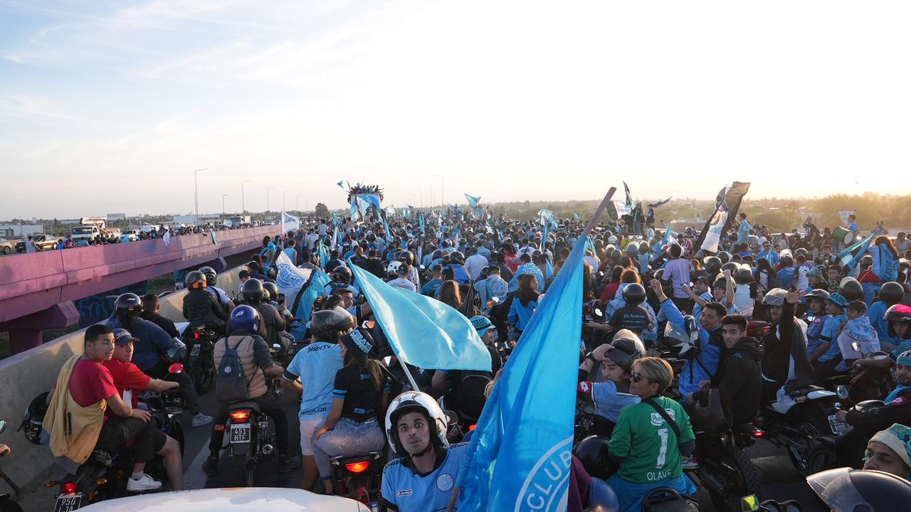 Los festejos del pueblo pirata continuaron en Córdoba. Fotos: Agustín Zaya/ElDoce.