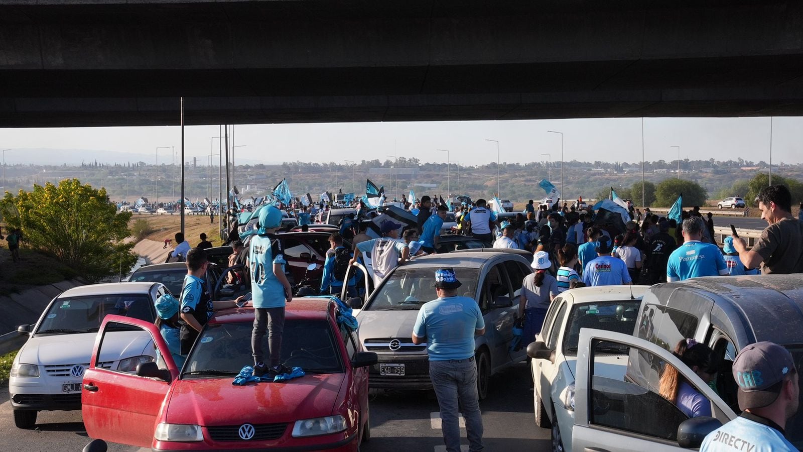 Los festejos del pueblo pirata continuaron en Córdoba. Fotos: Agustín Zaya/ElDoce.