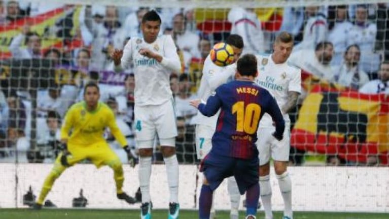 Los gestos de Messi y Cristiano en el clásico de España