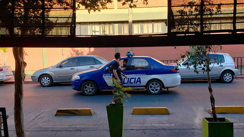 Los gimnasios arrancaron con controles de la Policía para evitar aperturas.