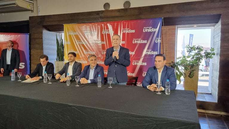 Los gobernadores de Provincias Unidas reunidos en Río Cuarto. Foto: El Doce.