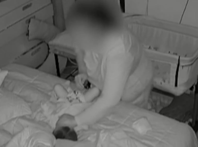 Los golpes de la niñera contra el bebé de 7 meses.