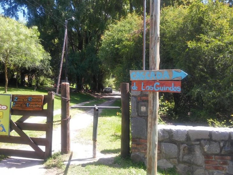 "Los Guindos", una cascada cerca de Córdoba capital para refrescarse gratis