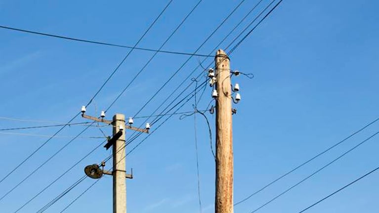 Los heridos estaban manipulando el tendido eléctrico de media tensión.