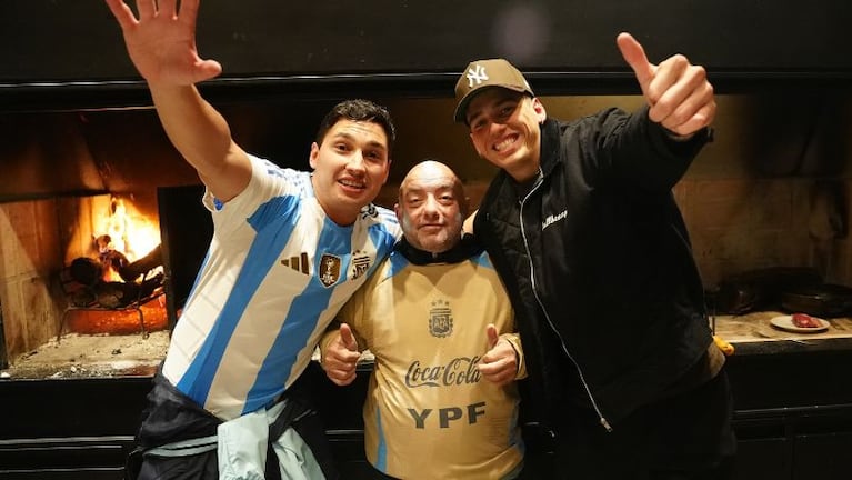 Los Herrera recibieron a Cuarteteando para ver el partido de la Selección.